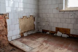 House interior poor condition, FFHH